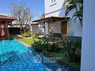Casa en venta de 5 habitaciones en Suan Luang, Bangkok