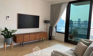 For sale 3 bedrooms condo in Khlong Toei, Bangkok