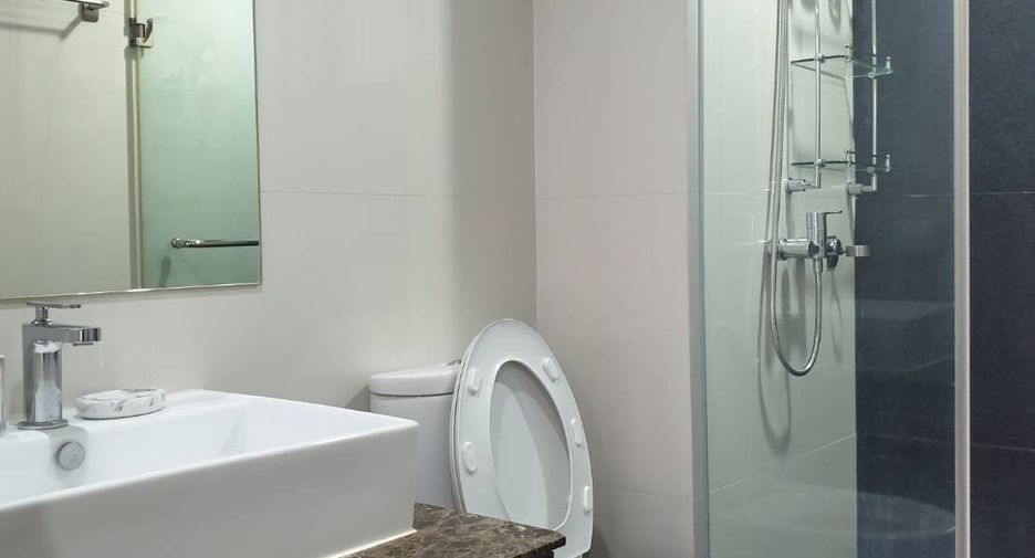 For sale 2 bedrooms condo in Pathum Wan, Bangkok