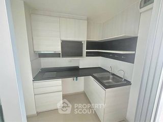 For sale 2 bedrooms condo in Huai Khwang, Bangkok