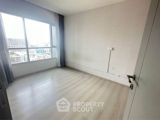 For sale 2 bedrooms condo in Huai Khwang, Bangkok