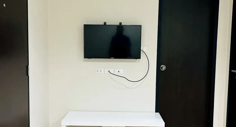 For rent 1 bed condo in Huai Khwang, Bangkok