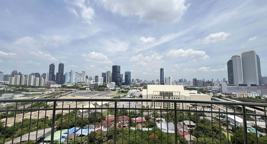Wohnung zur Miete mit 5 Zimmer in Huai Khwang, Bangkok