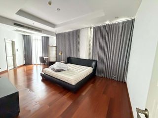 For rent 5 bedrooms condo in Huai Khwang, Bangkok