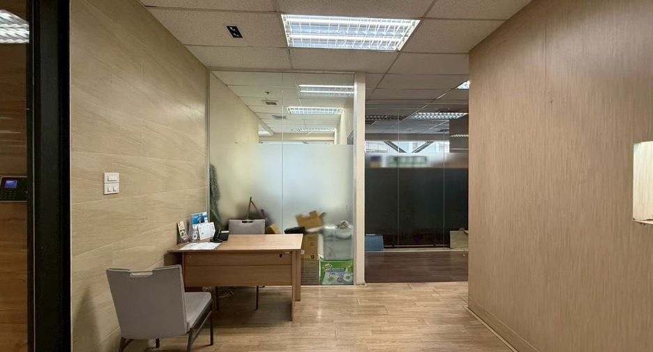 For rent office in Watthana, Bangkok