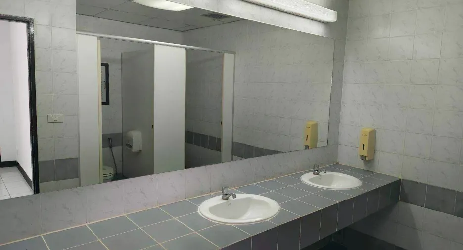 Oficina en alquiler en Watthana, Bangkok