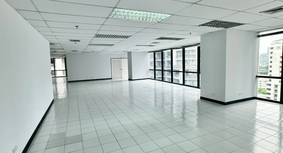 Oficina en alquiler en Watthana, Bangkok
