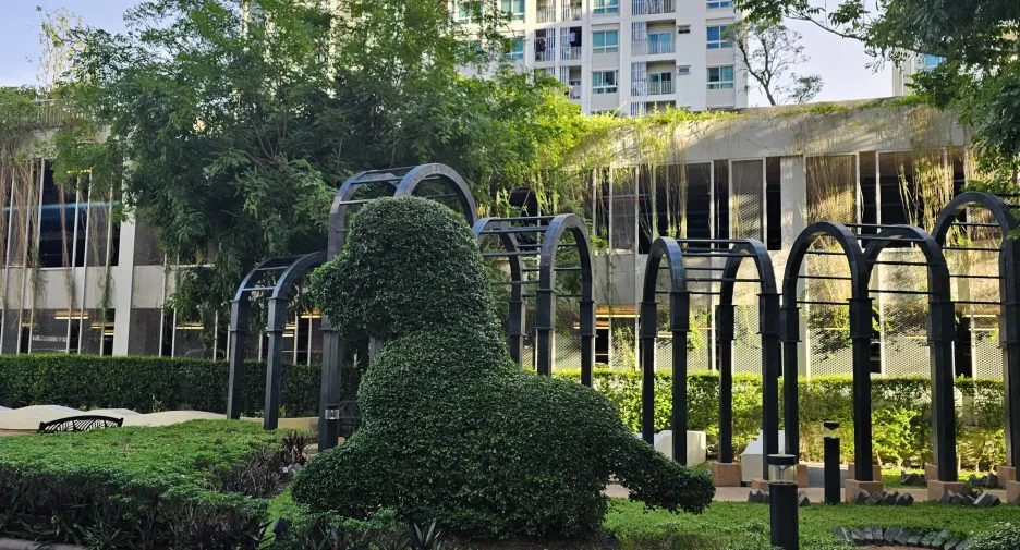 Gewerbefläche zum Kauf in Huai Khwang, Bangkok