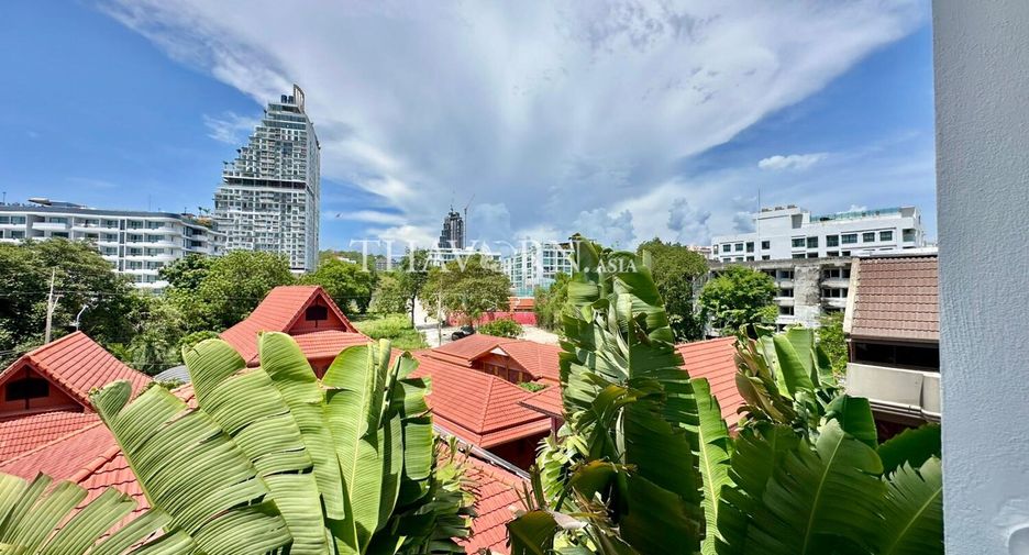 For sale 2 bedrooms condo in Pratumnak, Pattaya