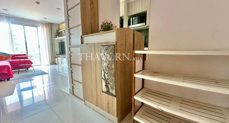 For sale 2 bedrooms condo in Pratumnak, Pattaya