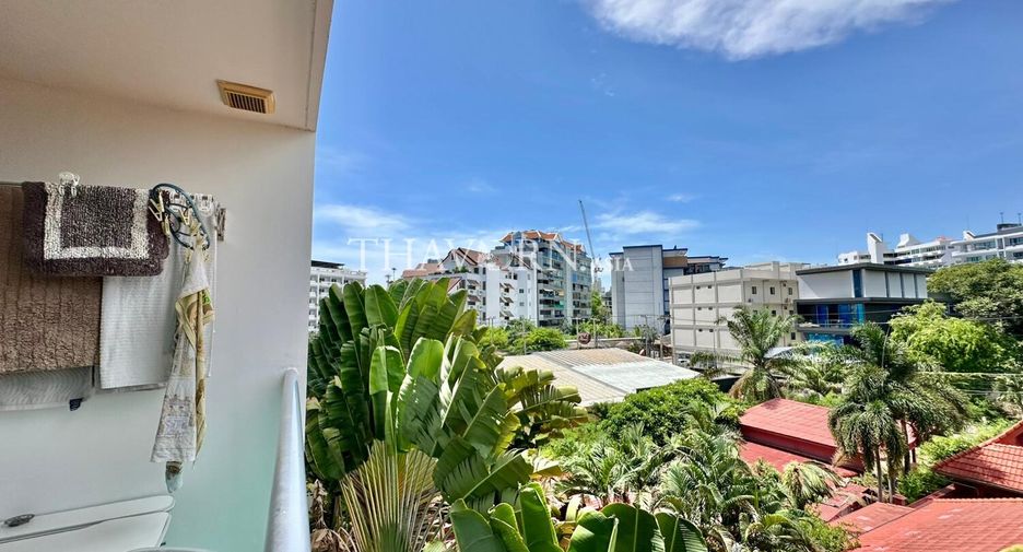 For sale 2 bedrooms condo in Pratumnak, Pattaya