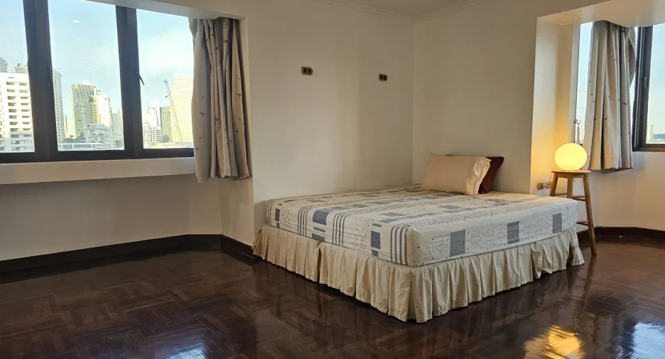 Wohnung zum Kauf mit 2 Zimmer in Khlong Toei, Bangkok