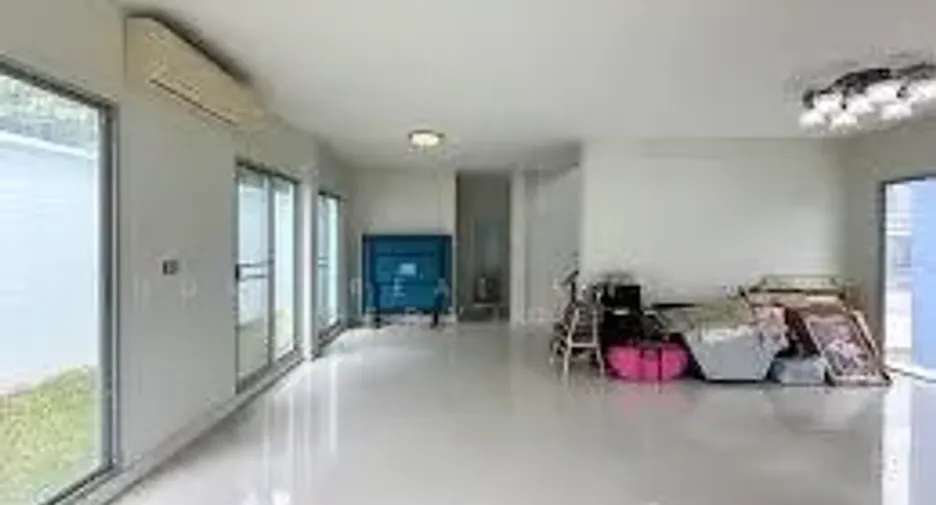 出售 4 卧室 独立屋 在 Phasi Charoen, 曼谷