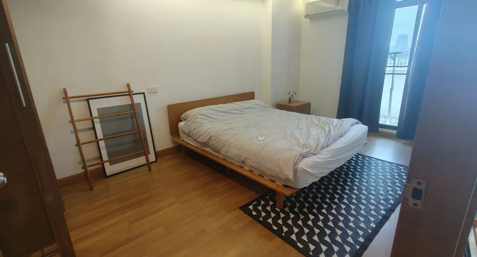 For sale 1 bed condo in Phra Khanong, Bangkok