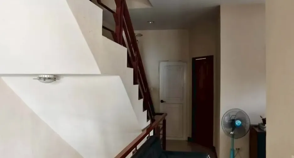 For rent 8 bedrooms house in Suan Luang, Bangkok