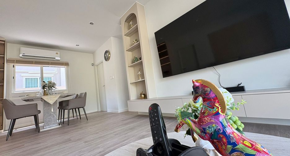 For rent 3 bedrooms house in Mueang Phuket, Phuket