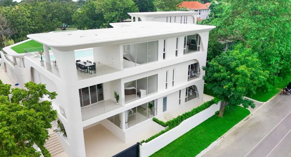 For sale 6 bedrooms villa in Huay Yai, Pattaya