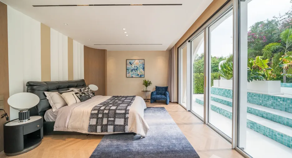 For sale 8 bedrooms villa in Huay Yai, Pattaya