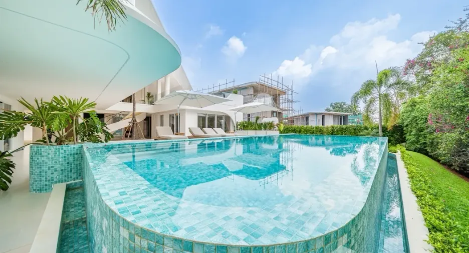 For sale 8 bedrooms villa in Huay Yai, Pattaya