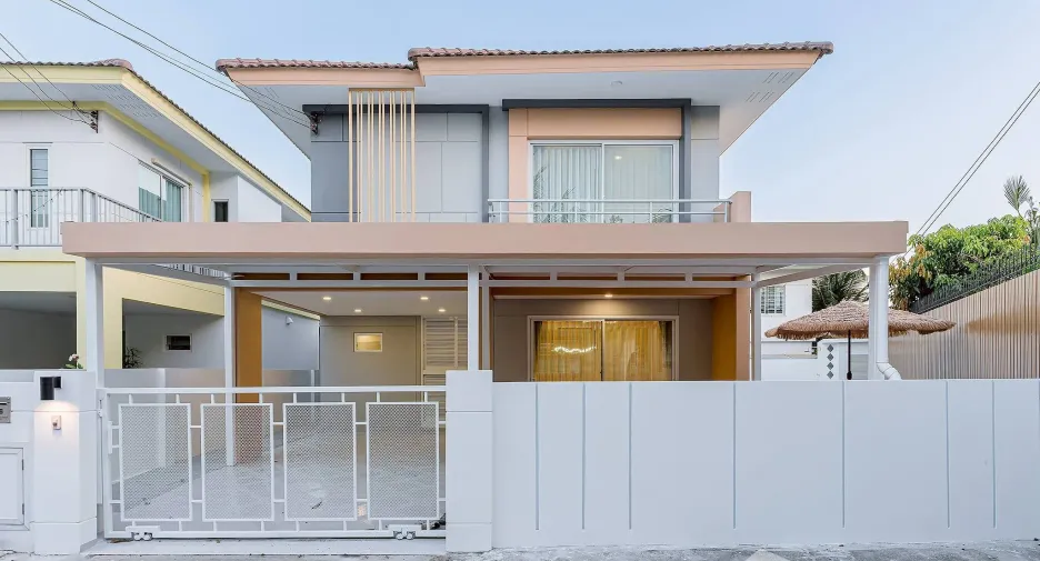 For sale 3 bedrooms house in East Pattaya, Pattaya