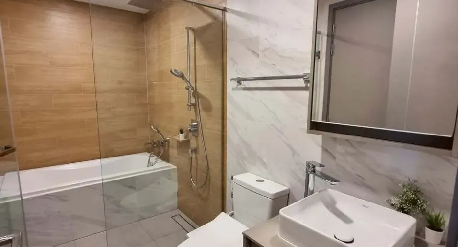 À vendre et à louer 1 chambre condo à Watthana, Bangkok