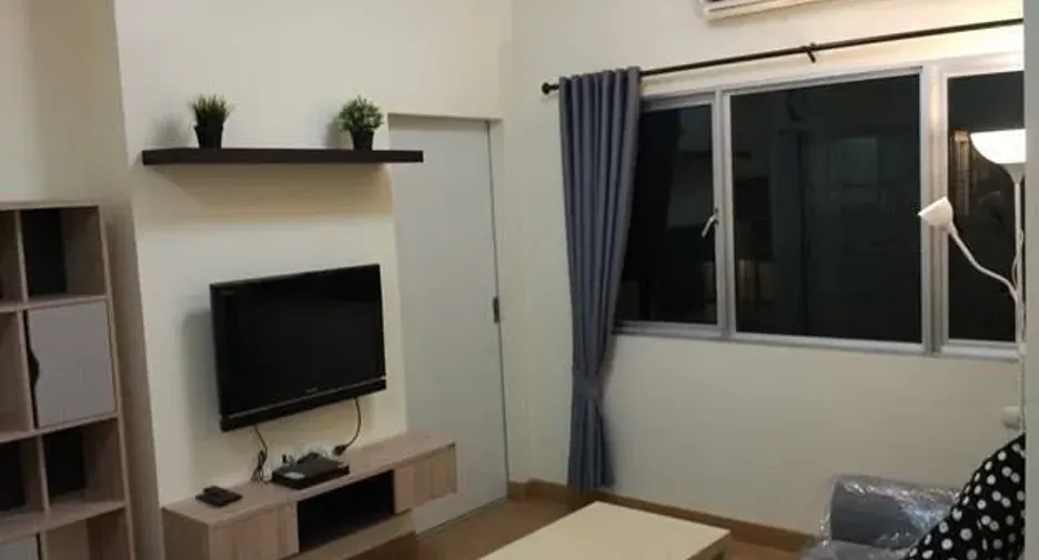 For sale 1 bed condo in Khlong San, Bangkok