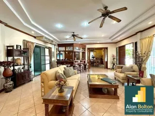 For rent 3 bedrooms house in Bang Lamung, Chonburi