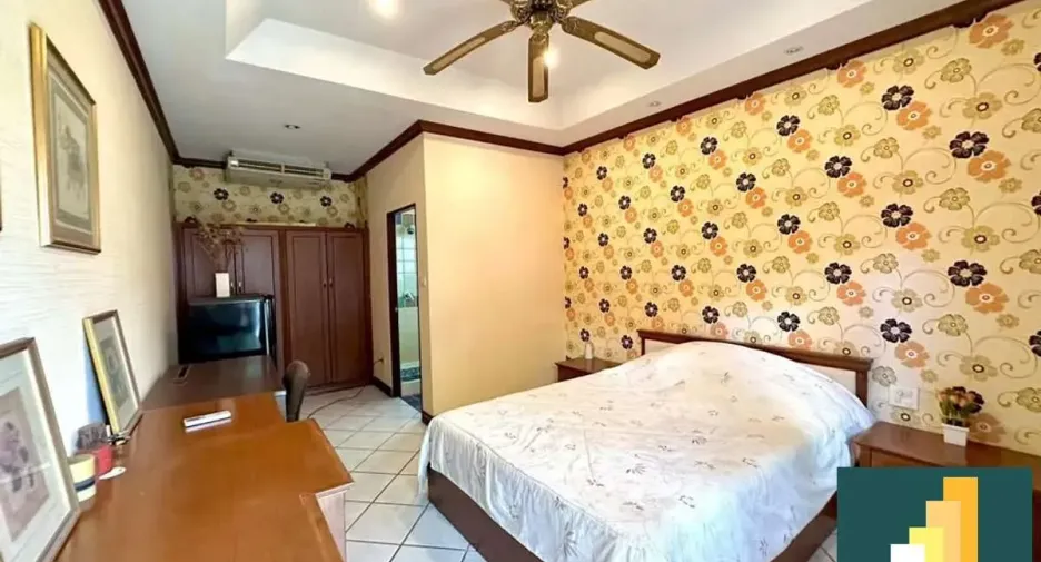 Haus zur Miete mit 3 Zimmer in Bang Lamung, Chonburi