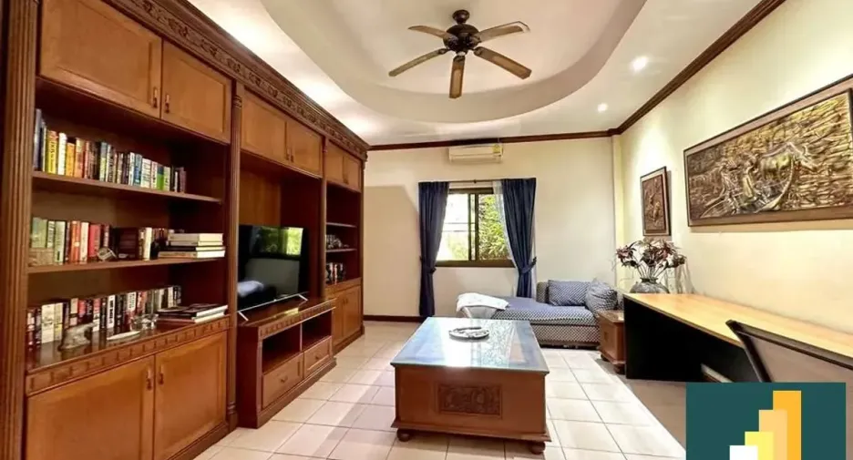 Haus zur Miete mit 3 Zimmer in Bang Lamung, Chonburi