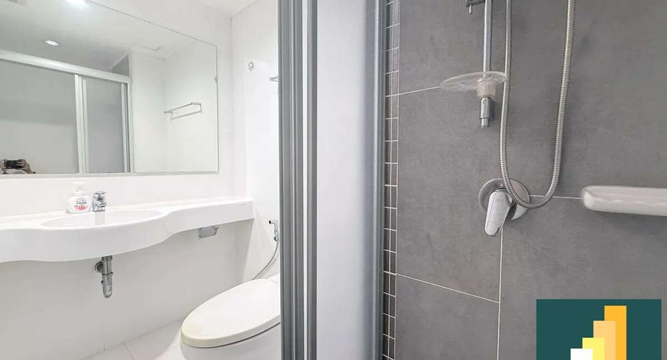 For rent 2 bedrooms condo 