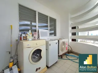 For rent 4 bedrooms condo in Bang Lamung, Chonburi