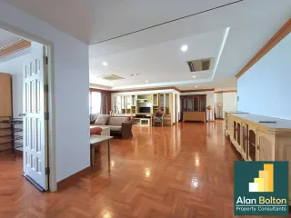 For rent 4 bedrooms condo in Bang Lamung, Chonburi