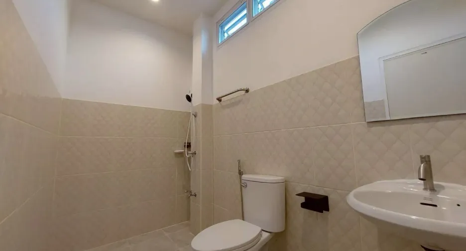 À vendre 2 chambres maison à San Sai, Chiang Mai