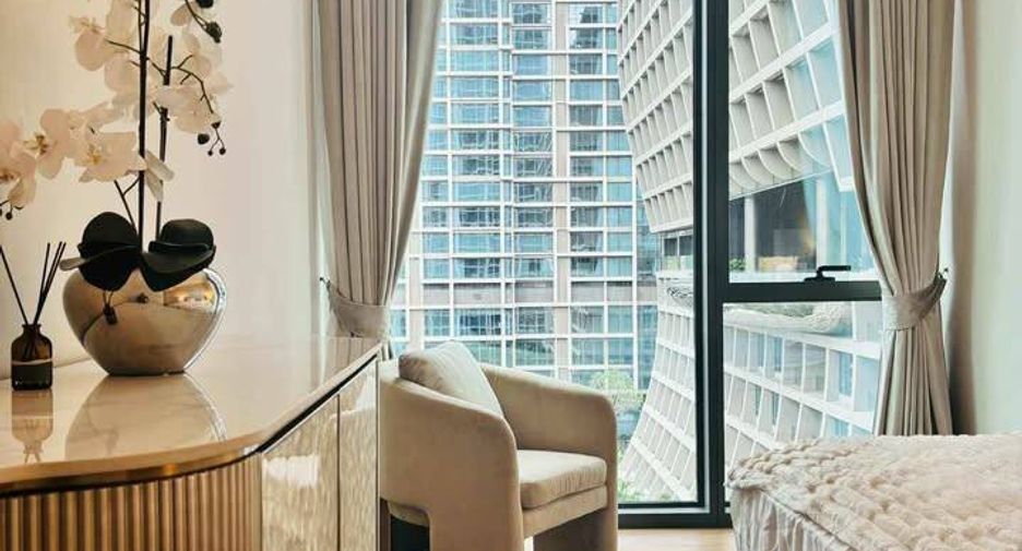 For sale 2 bedrooms apartment in Pathum Wan, Bangkok