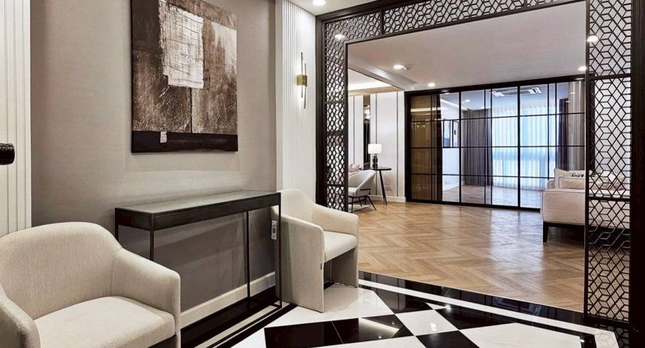 Condo en venta de 3 habitaciones en Khlong Toei, Bangkok