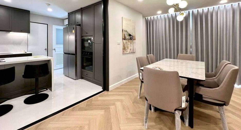 Condo en venta de 3 habitaciones en Khlong Toei, Bangkok
