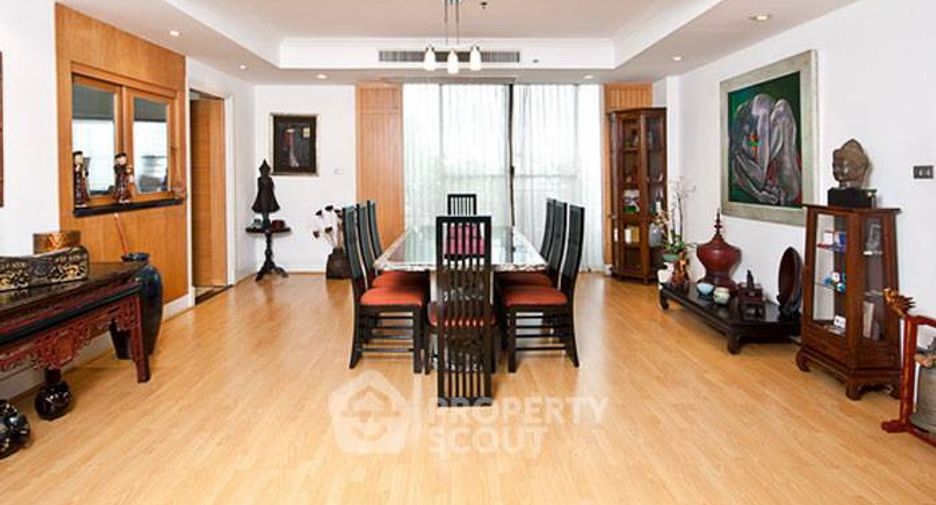 Apartamento en alquiler de 3 habitaciones en Watthana, Bangkok