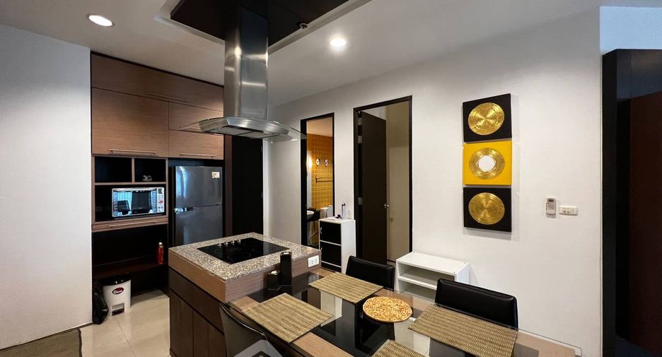 For rent 2 bedrooms condo in Khlong Toei, Bangkok