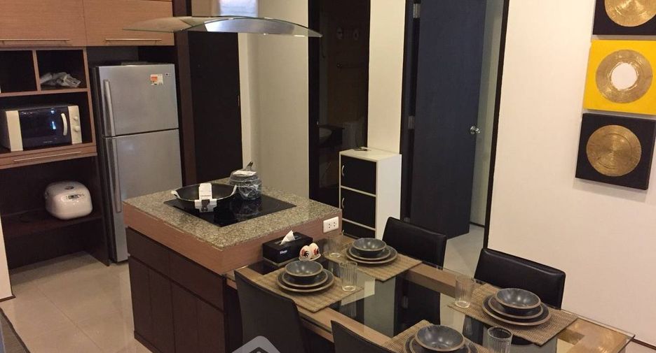 For rent 2 bedrooms condo in Khlong Toei, Bangkok