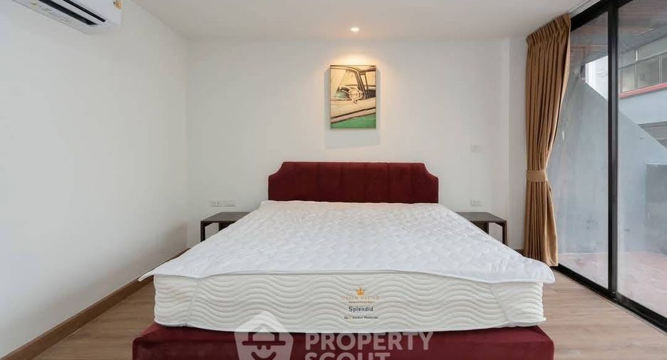 For rent 2 bedrooms apartment in Khlong Toei, Bangkok