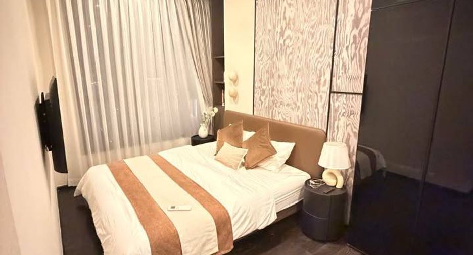 For rent 2 bedrooms condo in Watthana, Bangkok