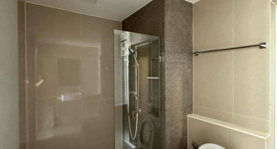 For rent 1 bed condo in Phra Khanong, Bangkok
