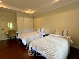 出租 4 卧室 公寓式住宅 在 Khlong Toei, 曼谷