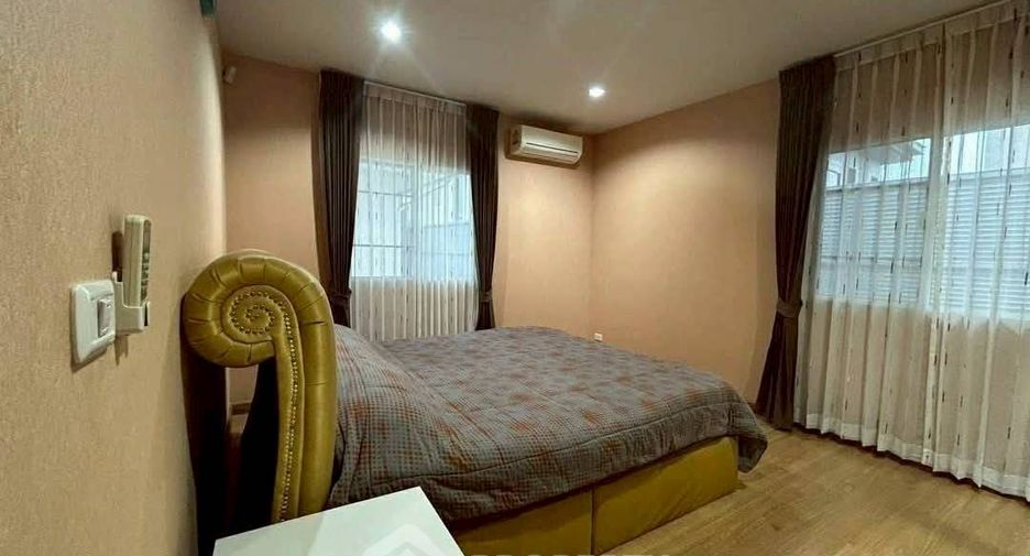 For rent 3 bedrooms house in Suan Luang, Bangkok