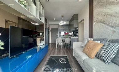 For rent 2 bedrooms condo in Huai Khwang, Bangkok