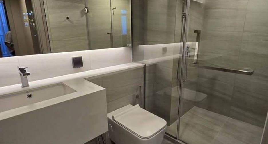 Condo en alquiler de 1 habitaciones en Bang Rak, Bangkok