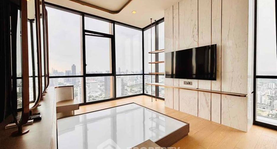 For rent 3 bedrooms condo in Watthana, Bangkok