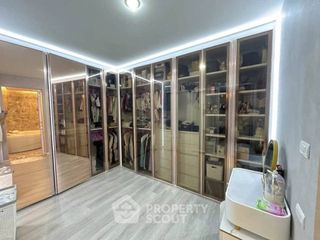 出租 2 卧室 公寓 在 Wang Thong Lang, 曼谷