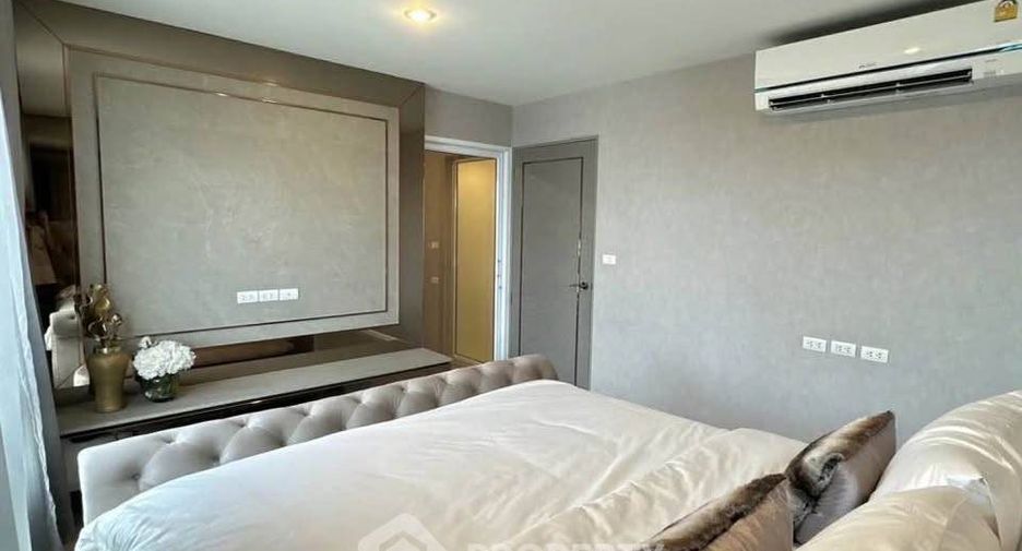 For rent 2 bedrooms condo in Wang Thonglang, Bangkok