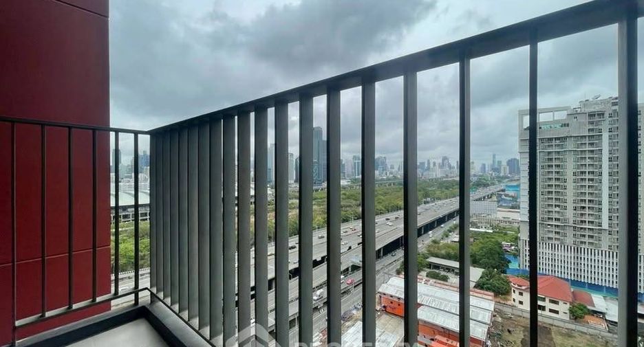 For rent 1 bed condo in Huai Khwang, Bangkok